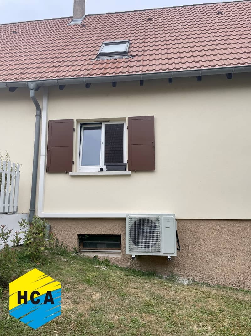 Installation d'une climatisation chez un particulier à Offenheim, vue extérieur